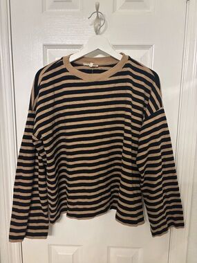 Madewell Easy Crewneck Long-Sleeve Tee || Striped Black and Tan Long Sleeve Top